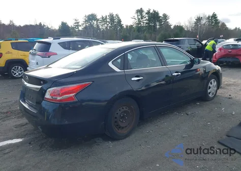 2015 Nissan Altima 2.5 S z USA, uszkodzony, nr VIN 1N4AL3AP4FC187961